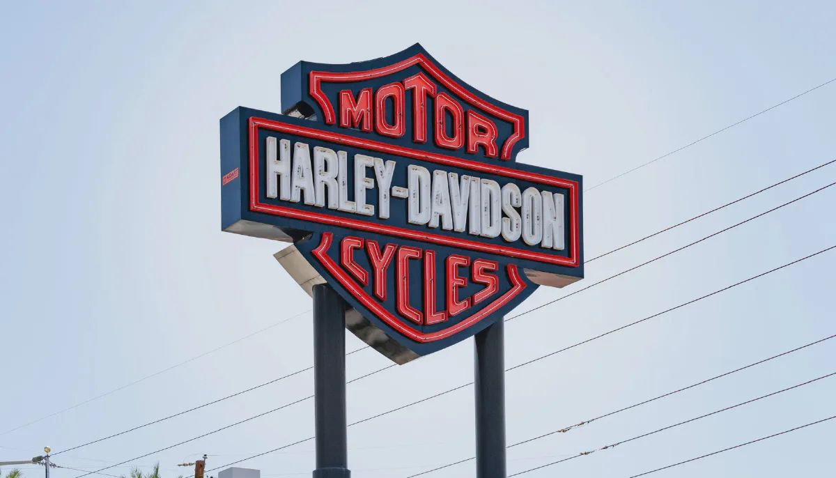 Harley-Davidson als regelmäßig gefahrene Maschine im Alltag statt reines Garagenobjekt.